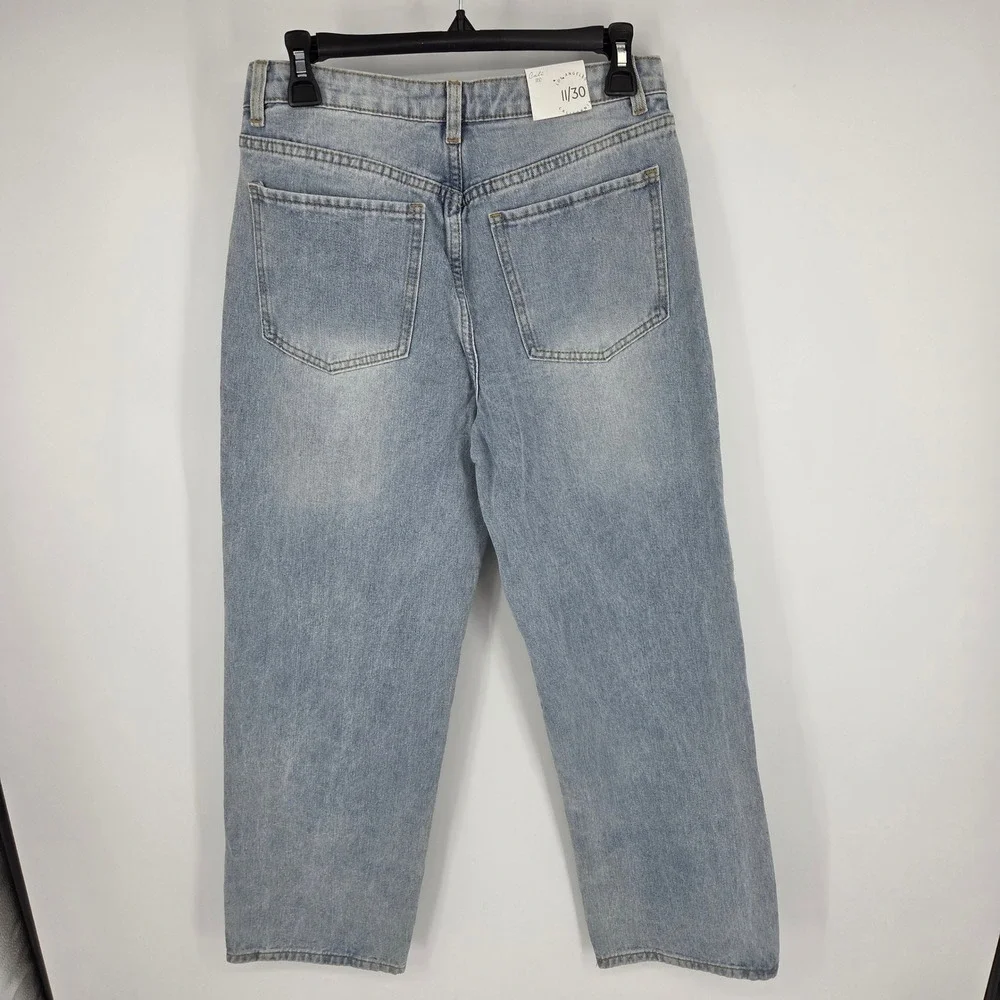 Cali 1850 Womens Flower Patch Straight Leg Jeans Light Wash Blue Size 11/30 NEW - Picture 4 of 6